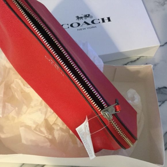 COACH ACCESSORIES POUCH - Picture 2 of 7